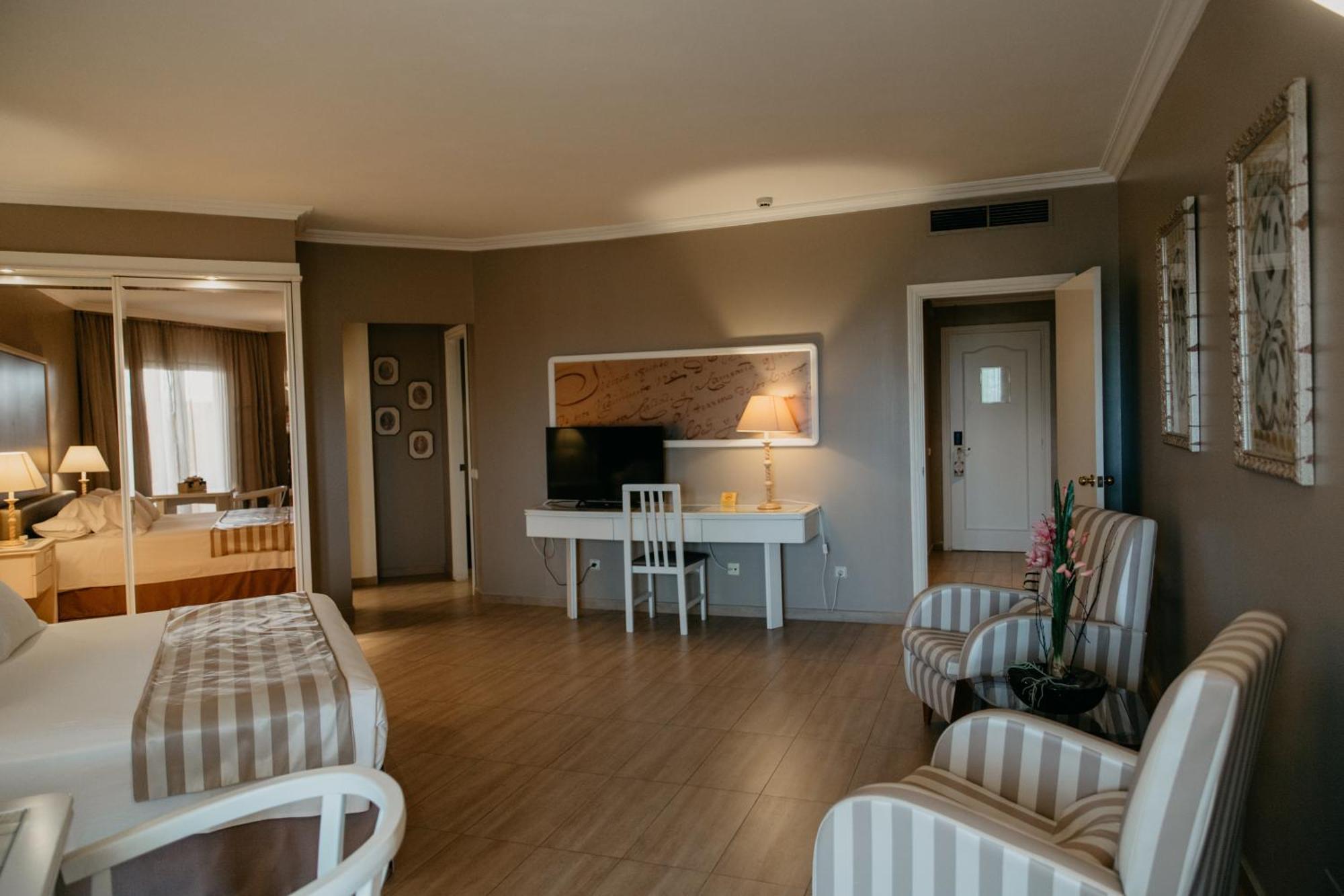 Hotel Mas Gallau 4*